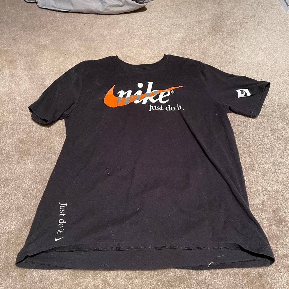 Nike T-shirt